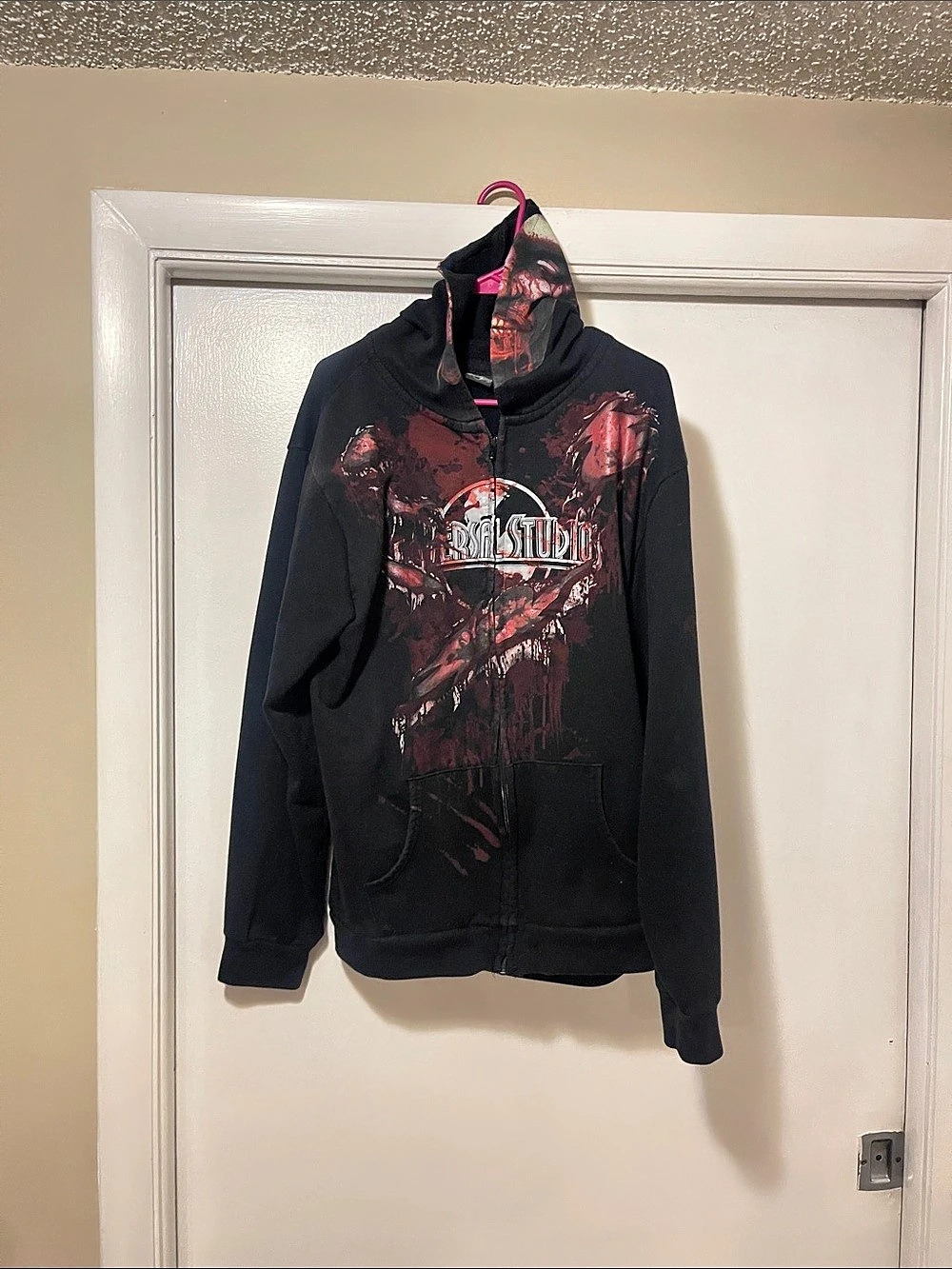 Universal Studios Halloween horror nights  hoodie Size Large